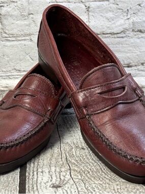 Vintage 90s Dexter Leather Loafers in Burgundy